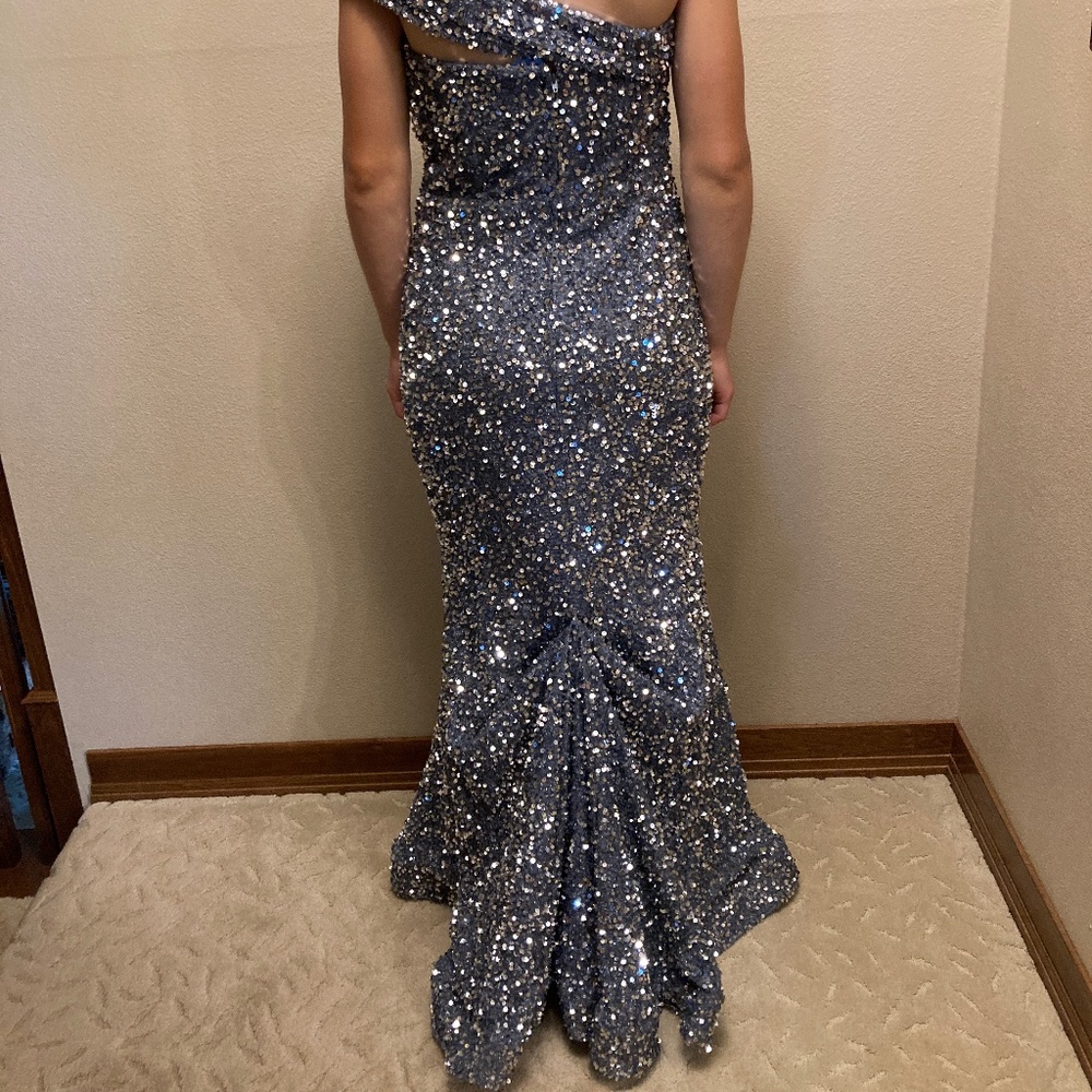 Prom Dress - Picture 7 of 10
